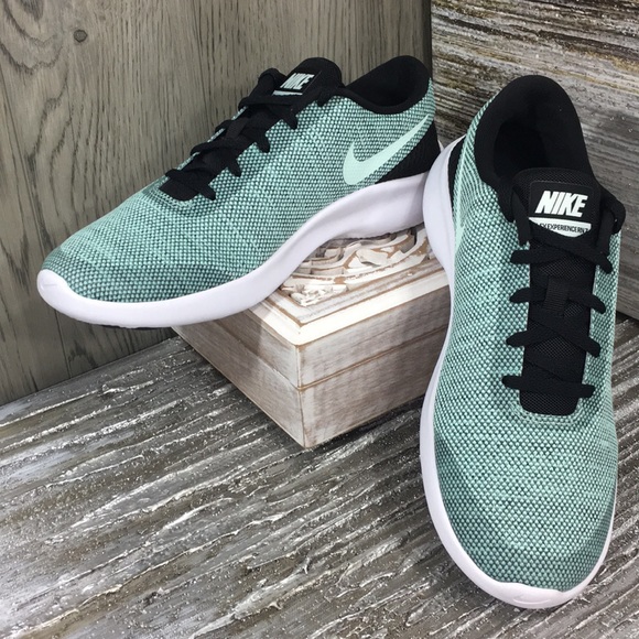 W NIKE FLEX EXPERIENCE RN 7 black/igloo - Picture 3 of 8